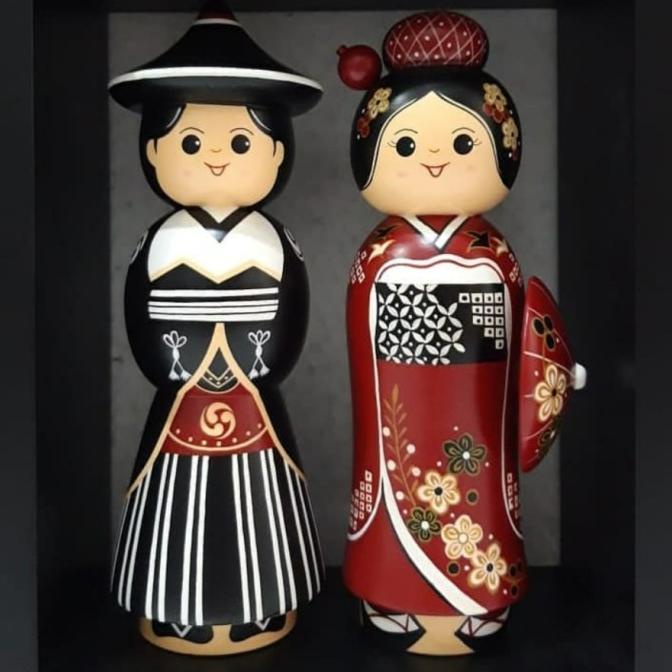 BONEKA KAYU JEPANG / PAJANGAN BONEKA KAYU/ SOUVENIR BONEKA JEPANG/ BON