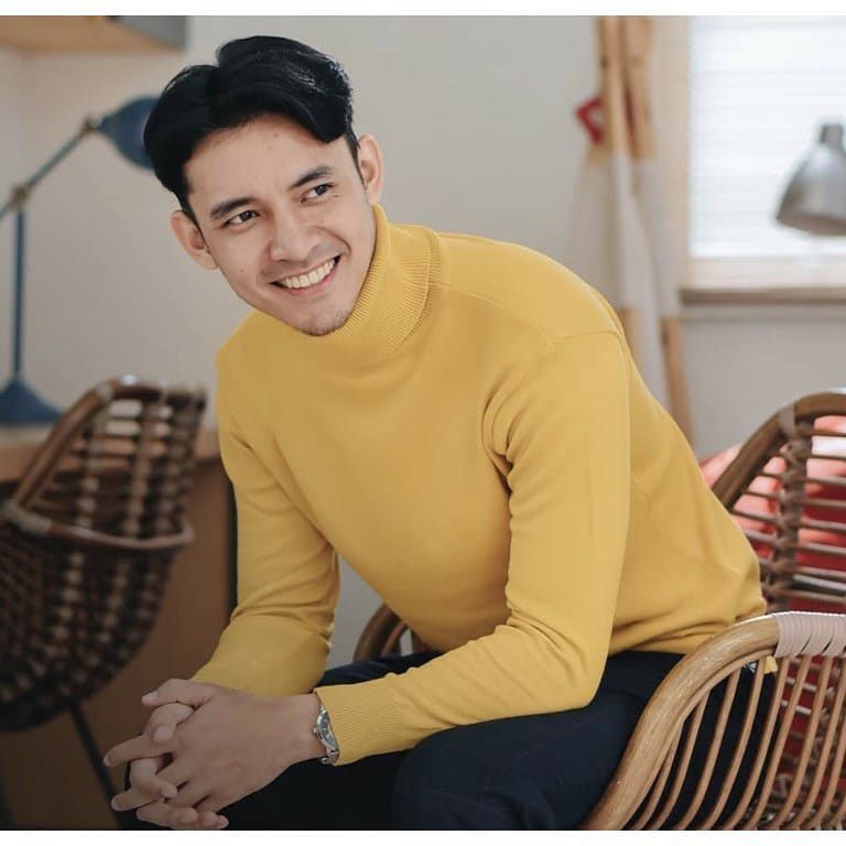 Paling Dicari.. TURTLE NECK PRIA/SWEATER PRIA / BAJU RAJUT PRIA / BAJU LEHER PANJANG PRIA / SWEATER 