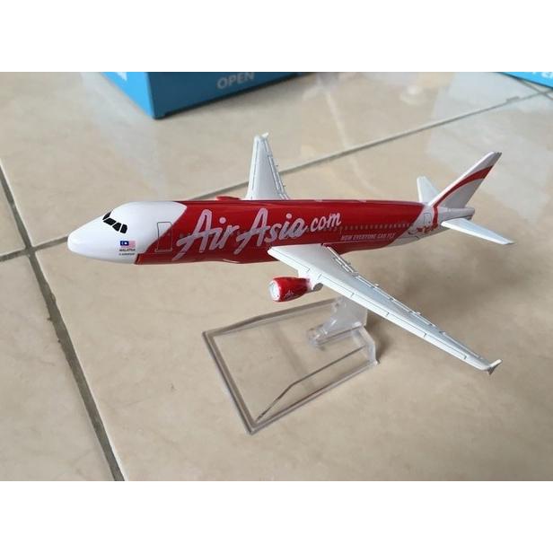 Miniatur Diecast Pesawat Terbang Air Asia Bahan Besi