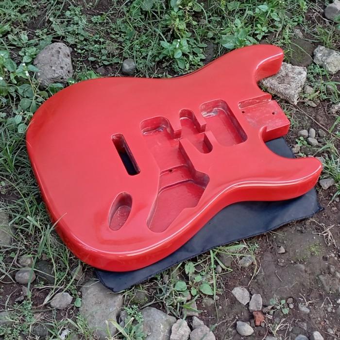 Body Gitar Squier Fender Stratocaster Fiesta Red