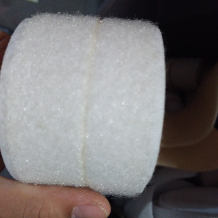 

VELCRO PEREKAT WARNA PUTIH LEBAR 10CM (2 ROLL = KASAR DAN HALUS)