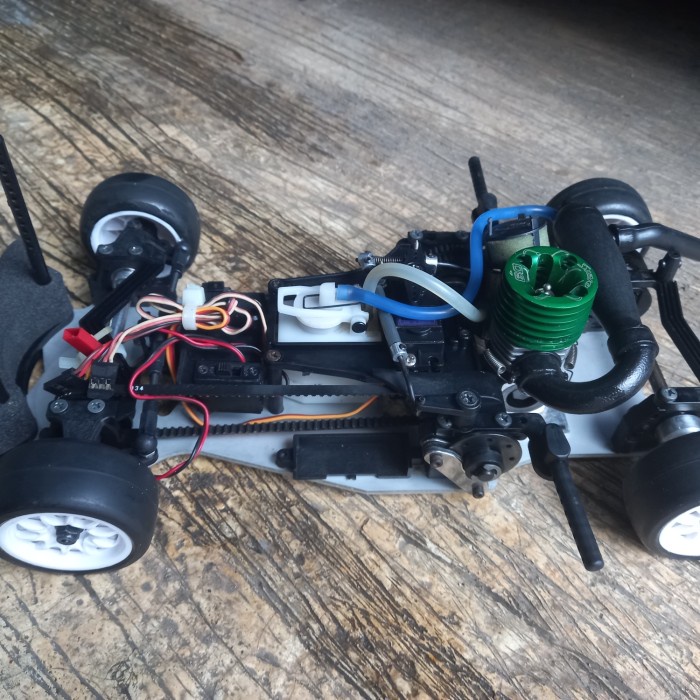 jual rc 1:12 kyosho spada 4WD engine sirio