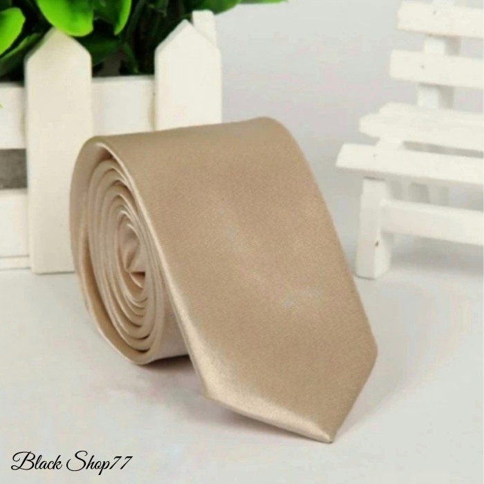 Terlaris Dasi Pria Dasi Panjang Dasi Satin Polos Cream 3 Inchi