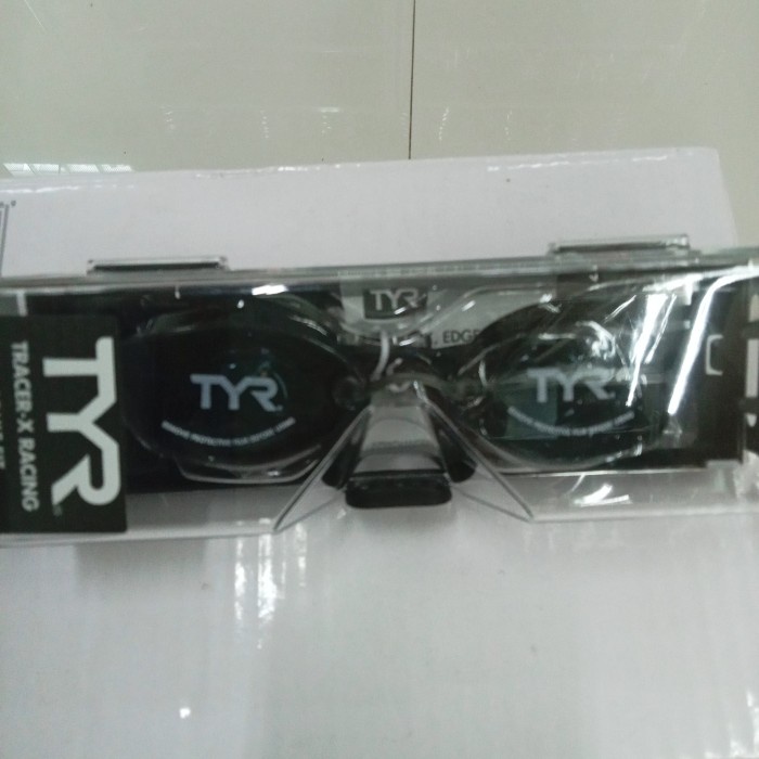 Terlaris Kacamata Renang Tyr