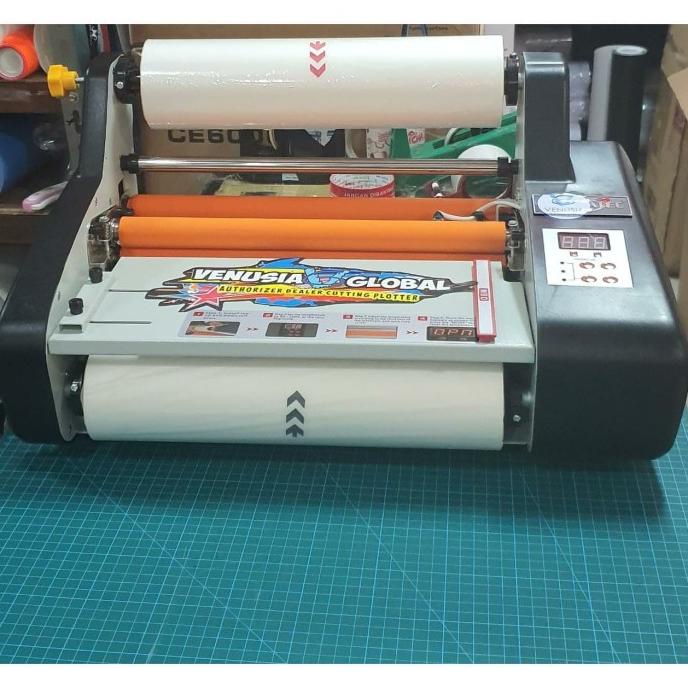 

Mesin Laminasi Laminator Roll 2 Sisi Fm3510 Hot Laminating Free Bahan