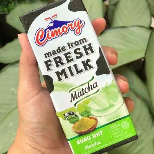 

1 DUS - CIMORY SUSU UHT 250ML RASA MATCHA / 24 KOTAK