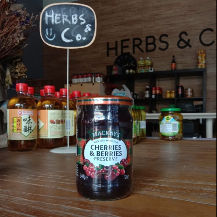 

MACKAYS CHERRIES & BERRIES JAM / SELAI CERI & BERI 340GR