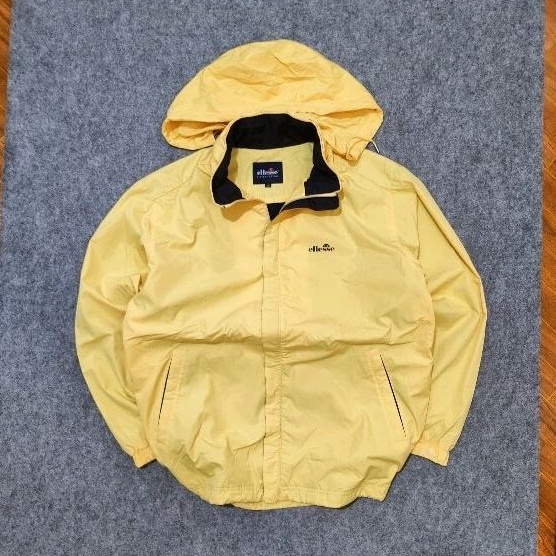 Jaket ellesse second vintage