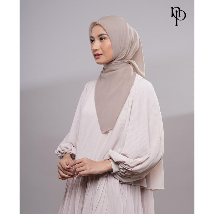 Sale plain paris polos by napocut Termurah