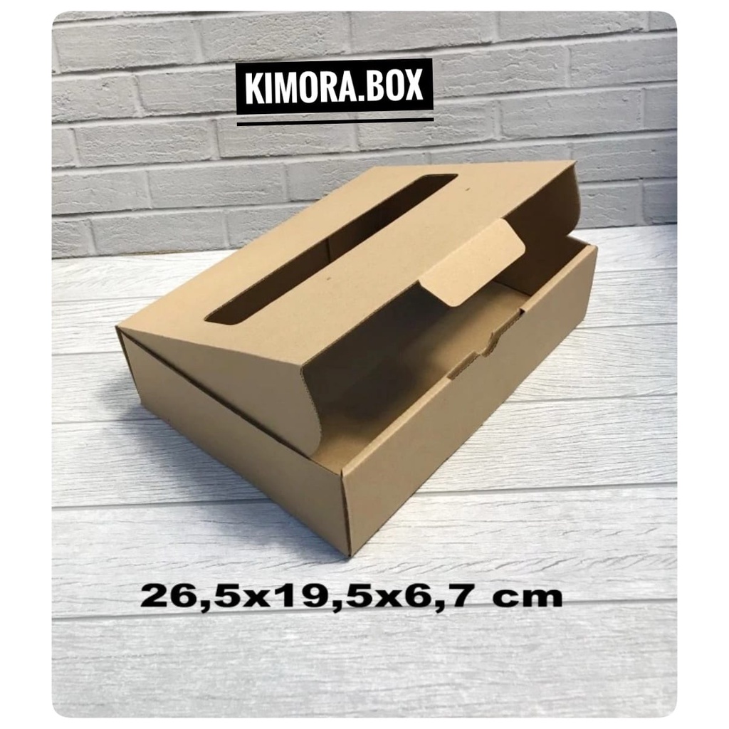 

Kardus uk. 26,5X19,5X6,7 cm.... box karton model diecut hole