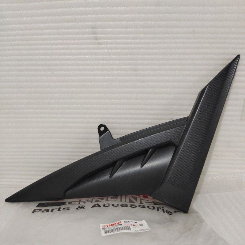 Coverside Body samping tutup Box Accu aki KIRI bawah tangki YAMAHA Vixion lama Old ORIGINAL 3C1-F171