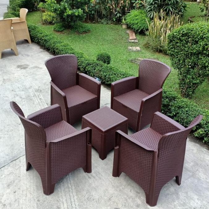 favorit] Set Meja + 4 Kursi Teras Plastik Rotan Sintetis