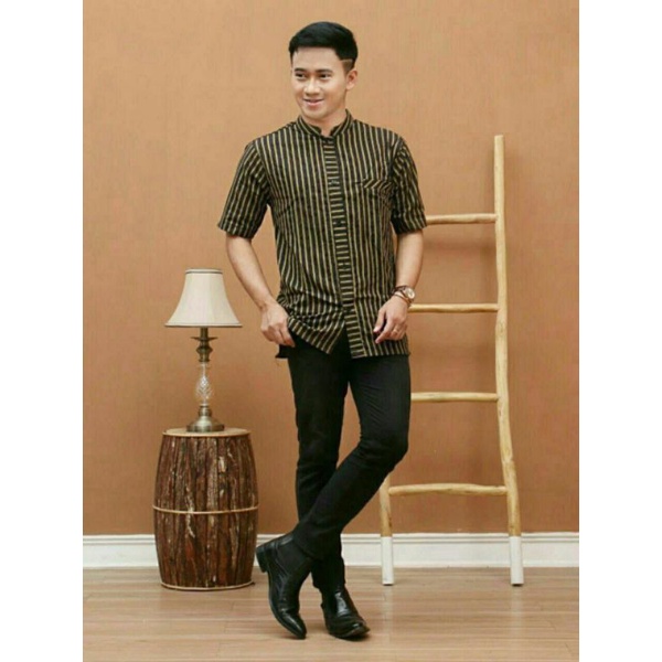 Baju Lurik Pria Lengan Pendek/Kemeja Lurik/Baju Adat Jawa Tradisional/Kemeja Salur/Kemeja Tenun/ BAJ