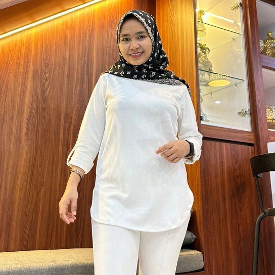 Langsung Order.. T-Shirt (NAYLA BLOUSE)• Kaos Polos Lengan Panjang Kaos FENOMENAL BAHAN Baby Terry /