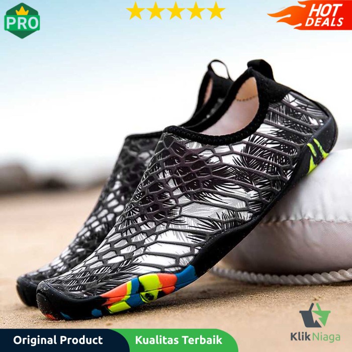 Sepatu Pantai Olahraga Air Beach Shoes - LC77