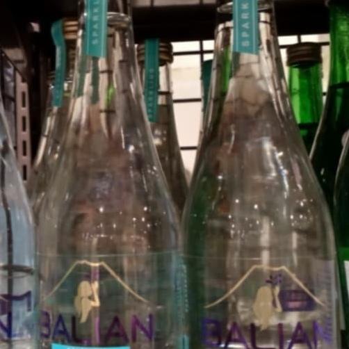 

------] Balian Sparkling water 750ml air mineral botol