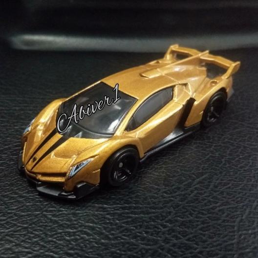 Hot Wheels Lamborghini Veneno Gold Loose mulus from Gift pack