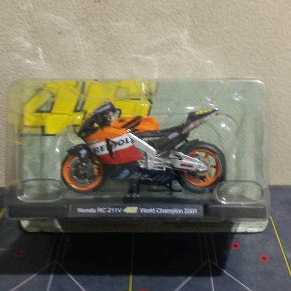 ✅COD Diecast Motogp Honda Rc211V World Champion 2003 Skala 18 By Leo Models Bisa Gojek