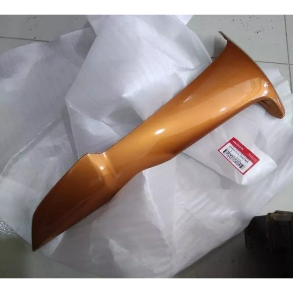 Cover Sayap Luar Kanan - Supra Fit New Orange - 64430KTL690FMR ORIGINAL