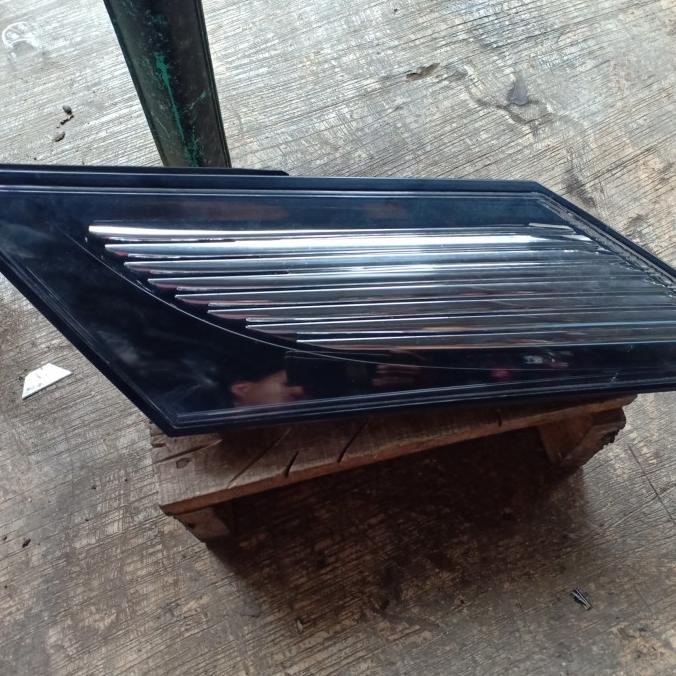 lampu sein depan mazda biante