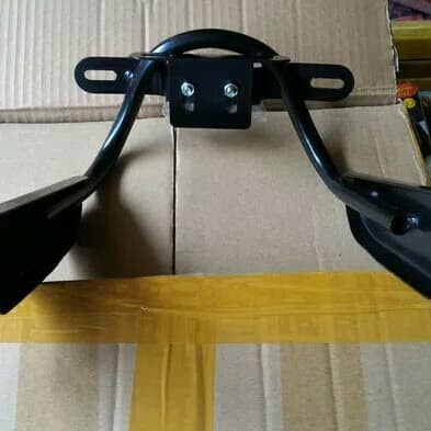 Dudukan Plat Nomor New Nmax 2020 / Tatakan Plat Nomor New Nmax 2020 star