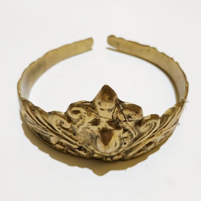 Mei Koleksi Gelang Mahkota Kerajaan Majapahit Antik Ap0246