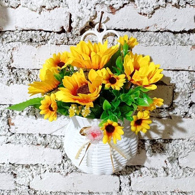 bunga plastik matahari pot dinding /pot bunga plastik artificial