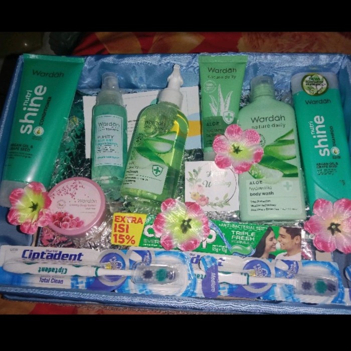 PAKET WARDAH SESERAHAN/Paket hantaran WARDAH SET MANDI