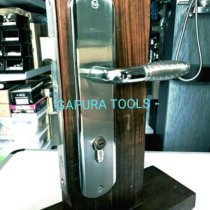 KUNCI PINTU BESAR / HANDLE PINTU 1 SET KOMPLIT.