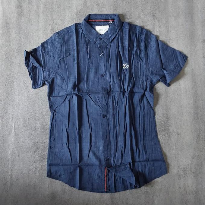 Ready Kemeja Tangan Pendek Satin Pria Gc Gg Polos Terbaik