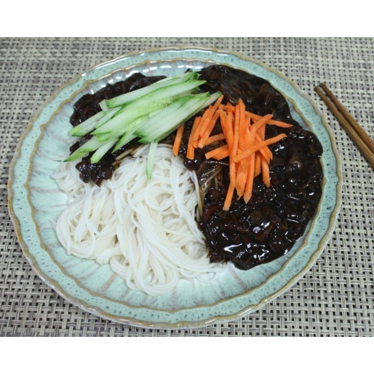 

Chunjang Jjajang Halal Pasta Kedelai Hitam 300Gr Saus Jjajangmyeon