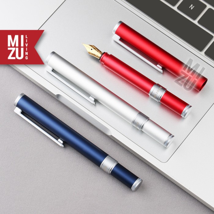 

Gaya Moonman N1 Majohn Brushed Aluminium Matte Doff Compact Fountain Pen