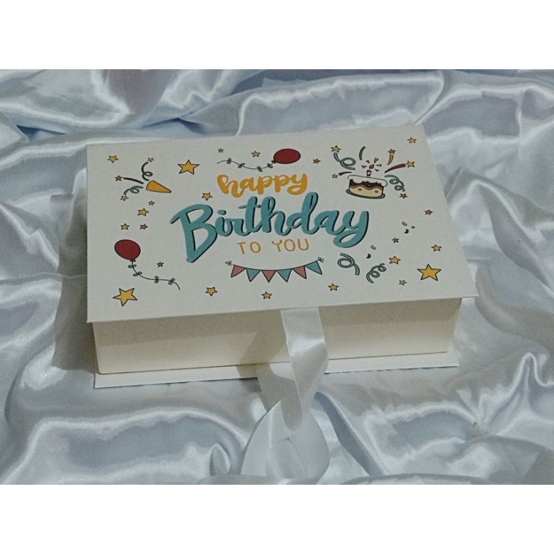 

Hardbox Box Kado Ulang Tahun / Box Hampers Spesial