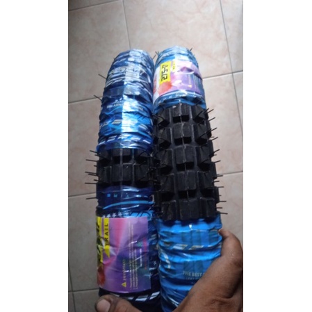 sepasang ban motor trail 275 dan 250  ring 17.untuk motor supra revo karisma dll