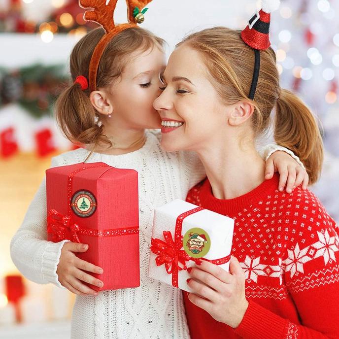 

Sticker Natal Isi 500 Besar 3.8Cm Stiker Kado Merry Christmas Murah Pengiriman Cepat