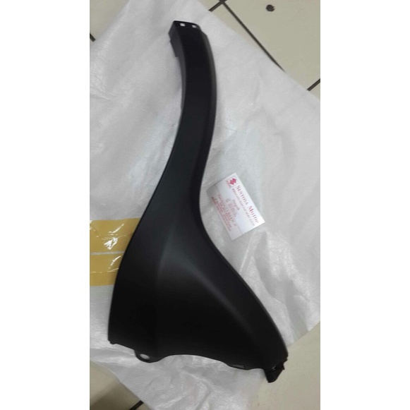 lis fender sx4 bagian belakang di bemper sx-4 / sx 4 best