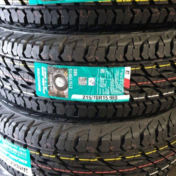 Ban Bridgestone Dueler AT D697 215 70 R15