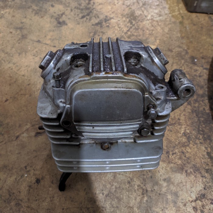 {Second} head kop silinder tiger lama tiger 2000 Murah