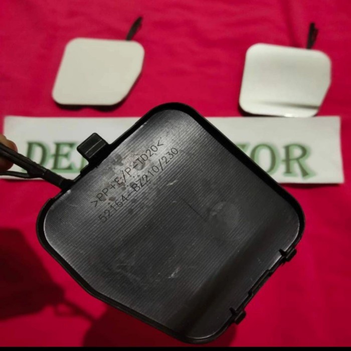 tutup derwk tutup towing bumper belakang toyota avanza xenia 2019 up murmer