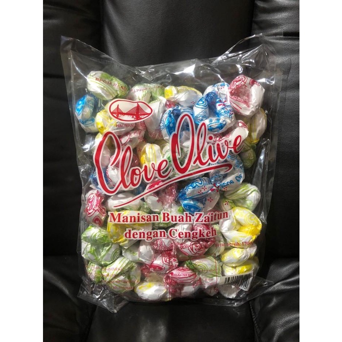 

Clove olive Manisan buah Zaitun dengan cengkeh / Manisan kana 1,7kg Best Seller