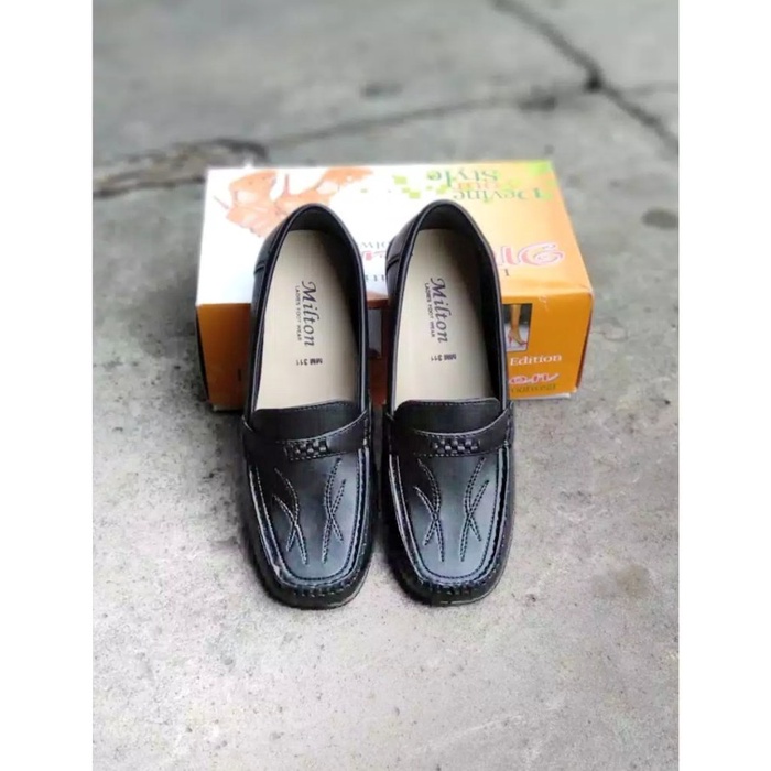 NEW SEPATU PANTOFEL MM MILTON WANITA/SEPATU PANTOFEL TANPA HAK WANITA COD