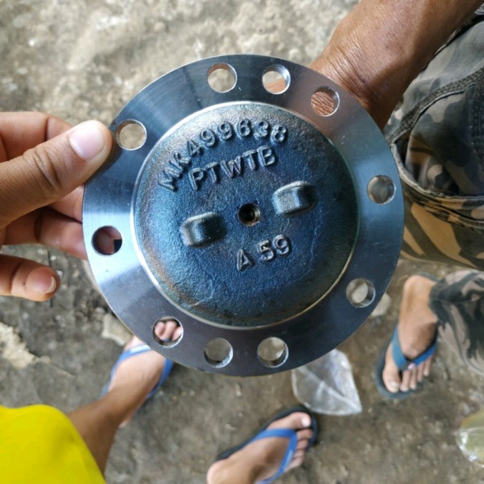 AS RODA BELAKANG MITSUBISHI PS125T CANTER ASLI MITSUBISHI star