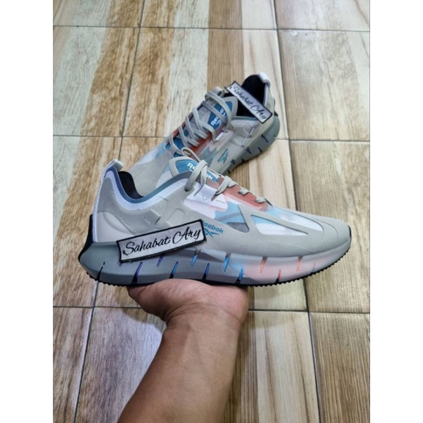 Sepatu Zig Kinetica Concept Type 1 Ian Paley White