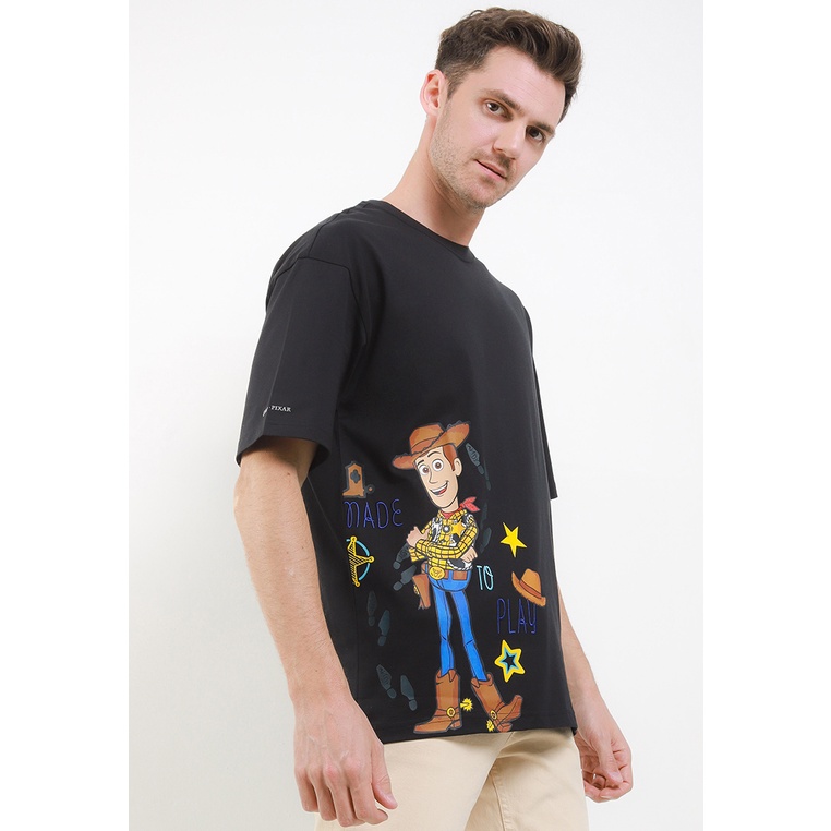 Kaos Giordano Original Pria Shirt dengan detail Woody graphic untuk gaya urban playful Ori 100% Eleg