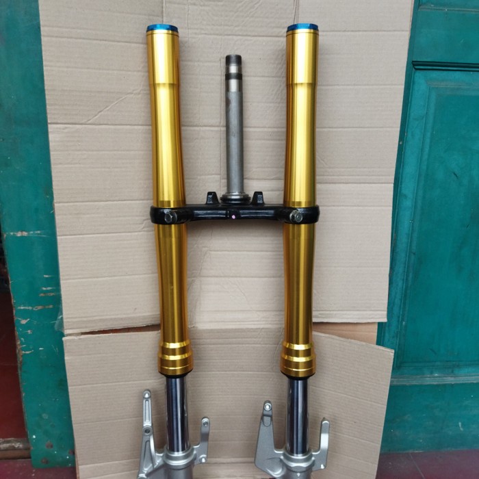 {BEKAS} USD HONDA CB150R ORIGINAL TANPA SEGITIGA ATAS Berkualitas