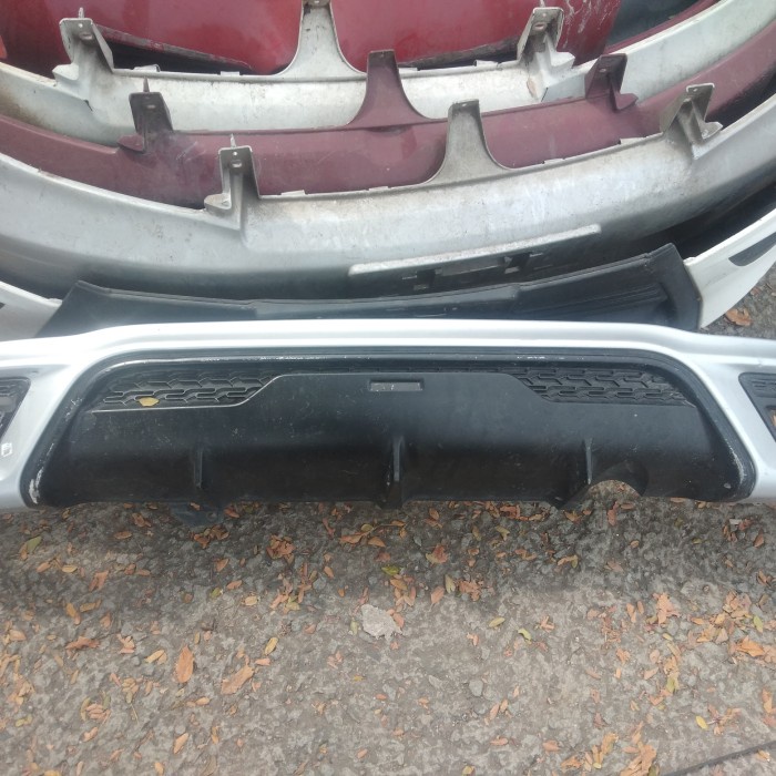 {BEKAS} bodykit belakang yaris TRD Sportivo 2015/2017 Berkualitas