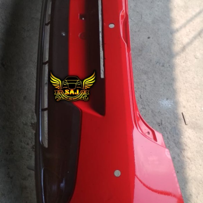 {BEKAS} bumper belakang Mazda 2 type R original Murah