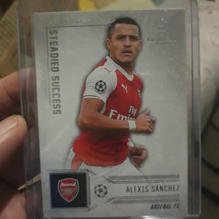 kartu bola topps ucl alexis sanchez arsenal fc steadied success rerekeke85