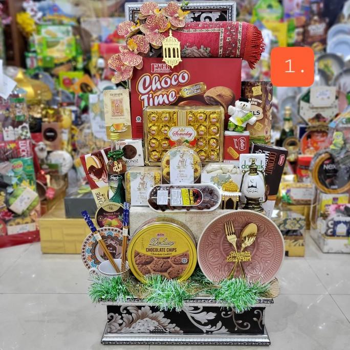 

Terlarisss - Paket Dekorasi Lebaran Idul Fitri Hampers Parcel Hadiah Kue Kering 135 - Langsung Kirim