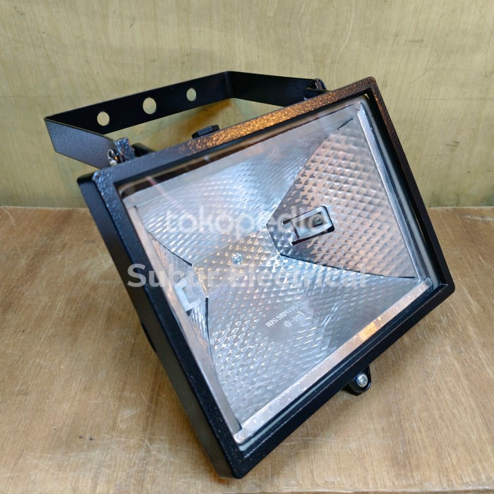 kap lampu sorot zetalux kap lampu sorot halogen 500watt zetalux kap